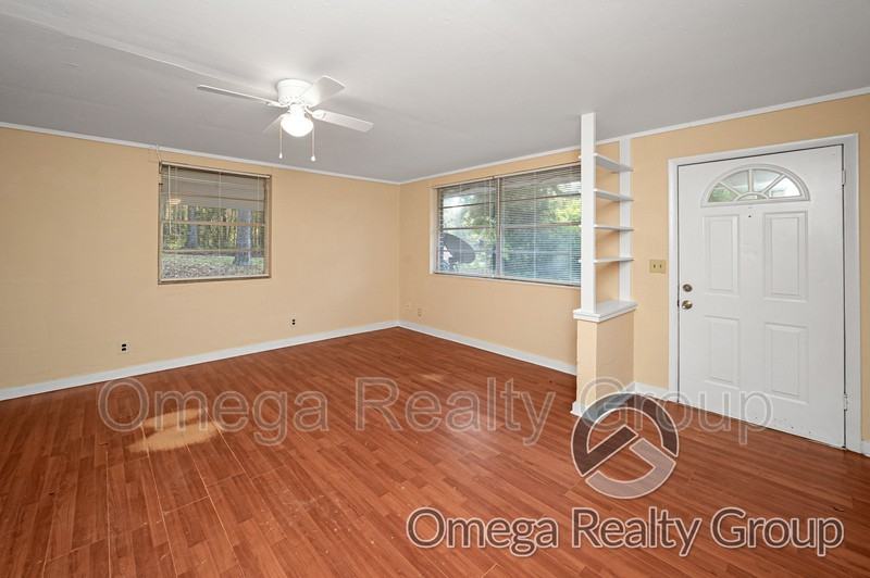 53 Robinson Dr #1 - Photo 6 of 25
