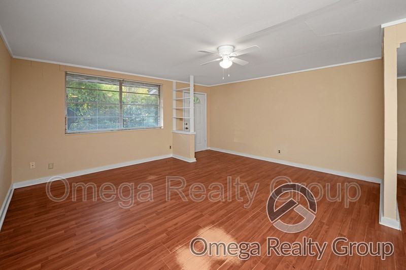53 Robinson Dr #1 - Photo 7 of 25