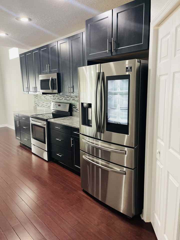 215 Washington Ave - Photo 4 of 7