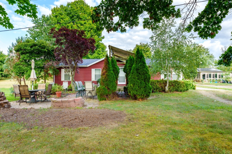 64411 41st St - Photo 3 of 3