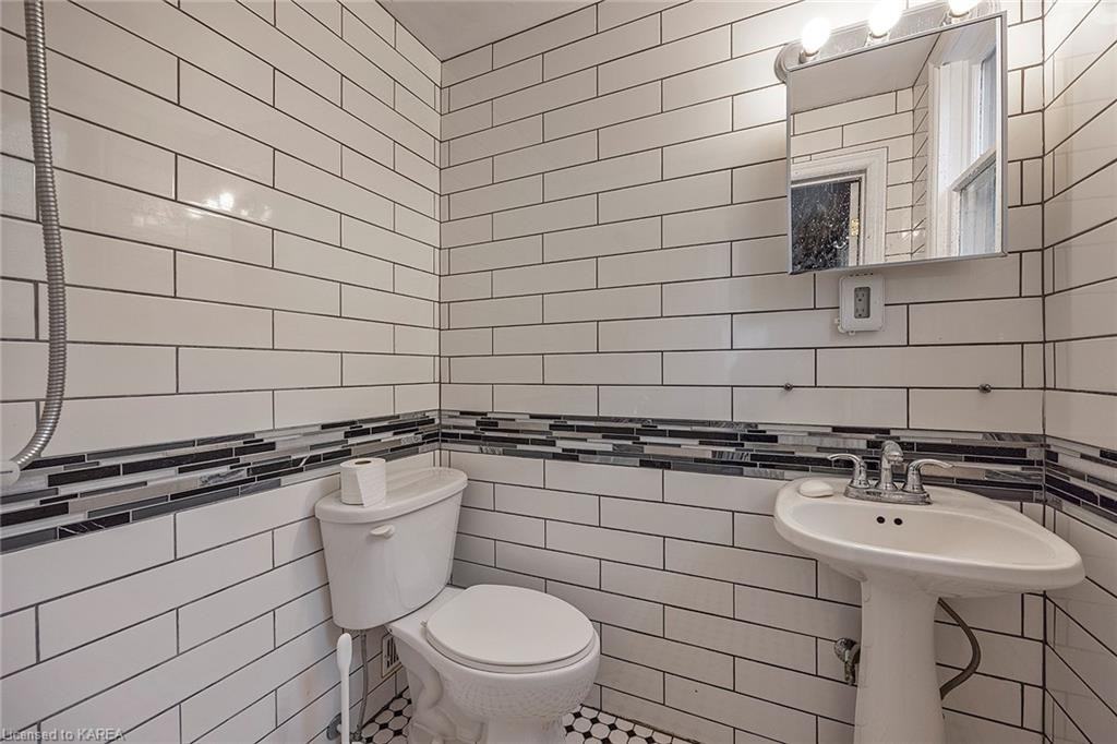 Raglan Rd & Bagot St - Photo 4 of 25