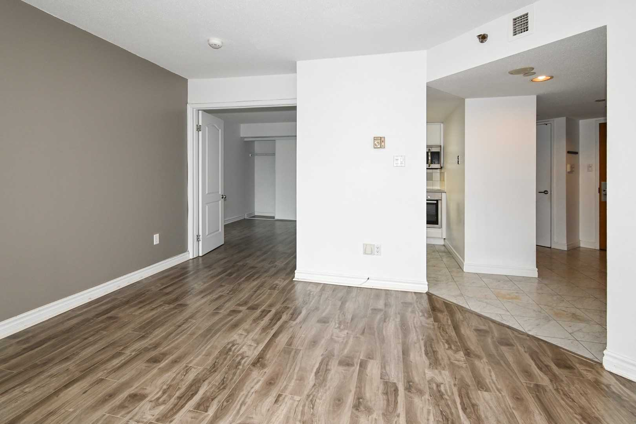 38 Elm Street #3305 - Photo 3 of 8