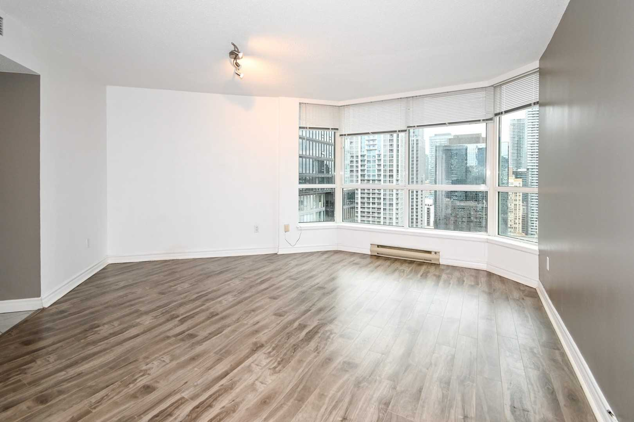 38 Elm Street #3305 - Photo 2 of 8