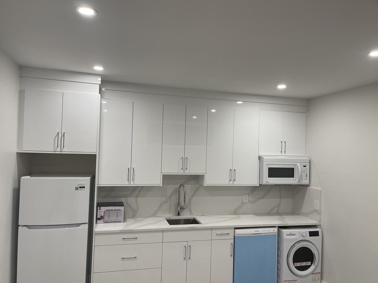 7200 Inlet Drive BASEMENT - Photo 2 of 6