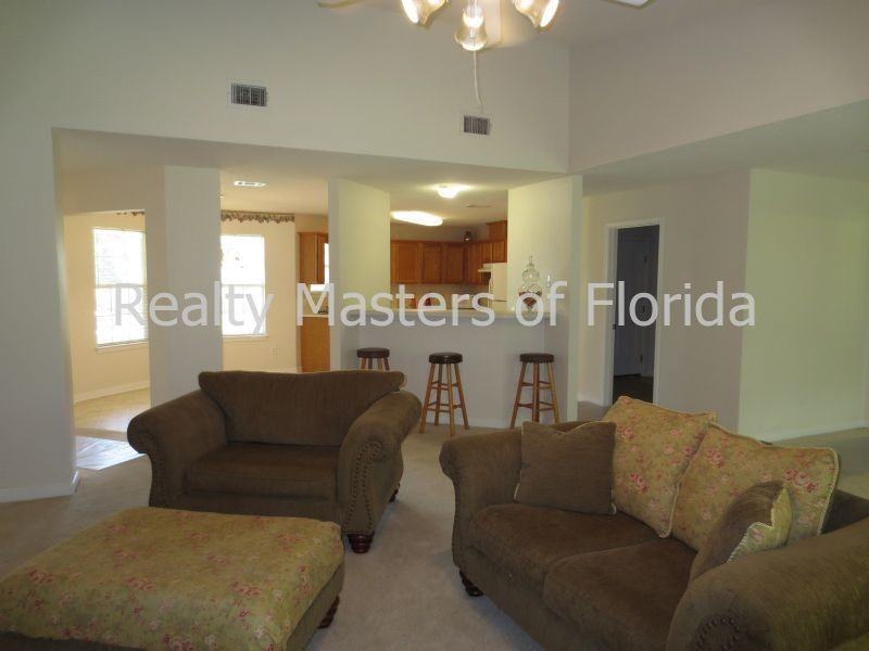 10921 Trellis Ln - Photo 3 of 15