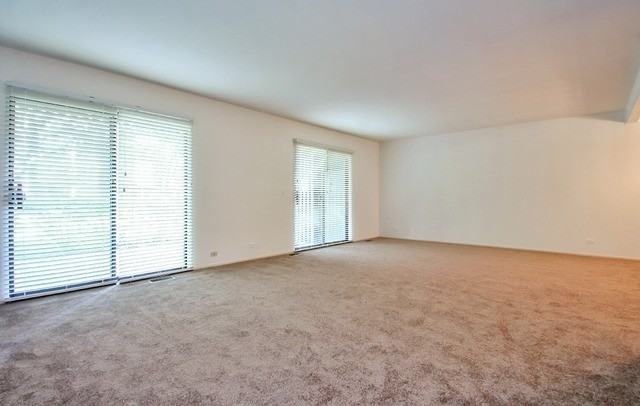 1707 Northfield Square #A - Photo 3 of 10