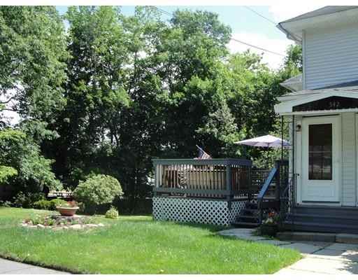 542 Chandler St #2 - Photo 3 of 13