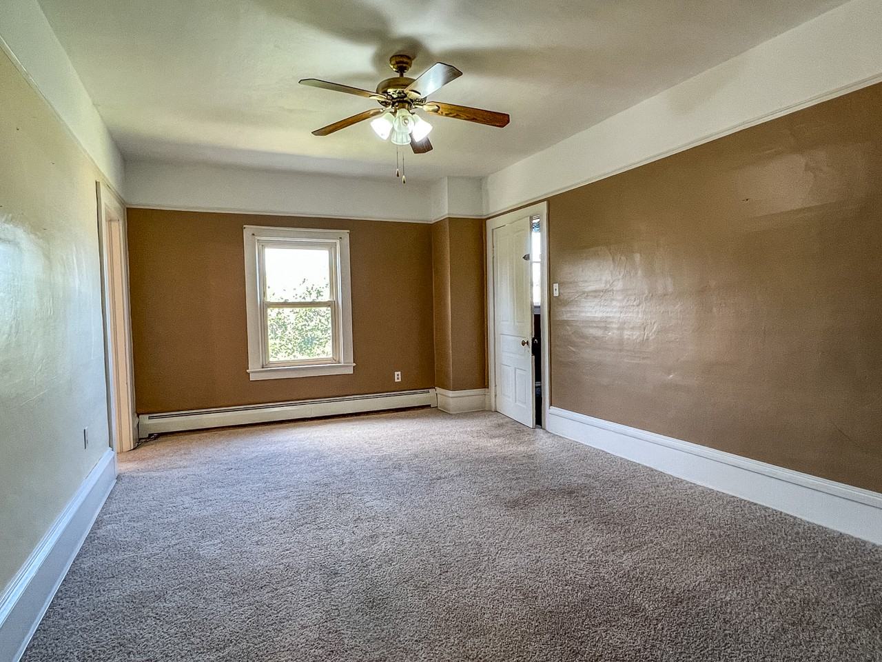 104 Simpson Ave #3 - Photo 4 of 11