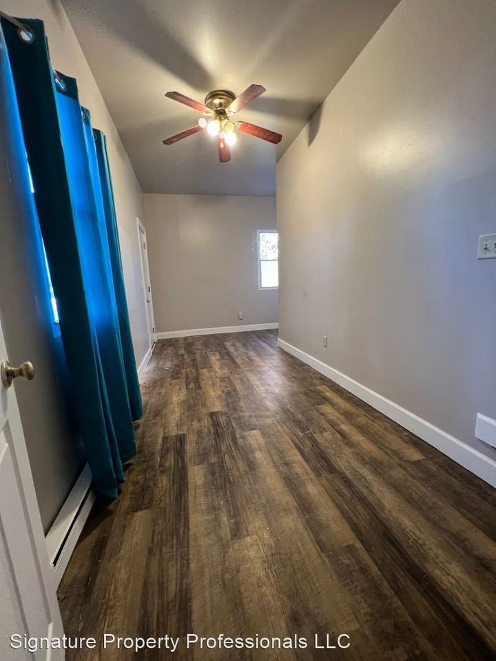 313 N 5th Ave - Photo 2 of 6