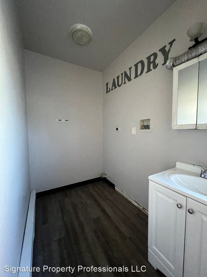 313 N 5th Ave - Photo 3 of 6