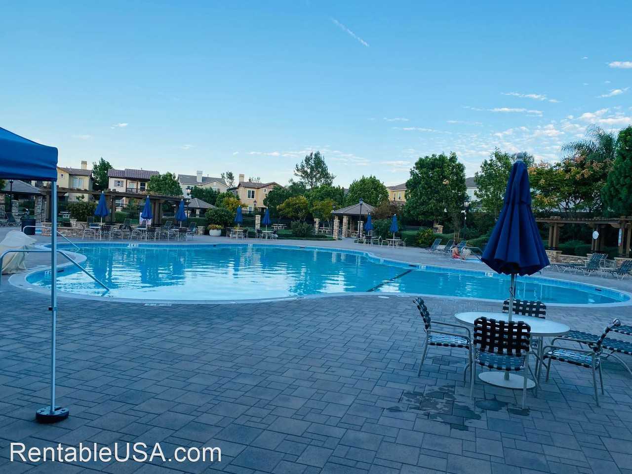 45853 Gold Mine Dr - Photo 3 of 24