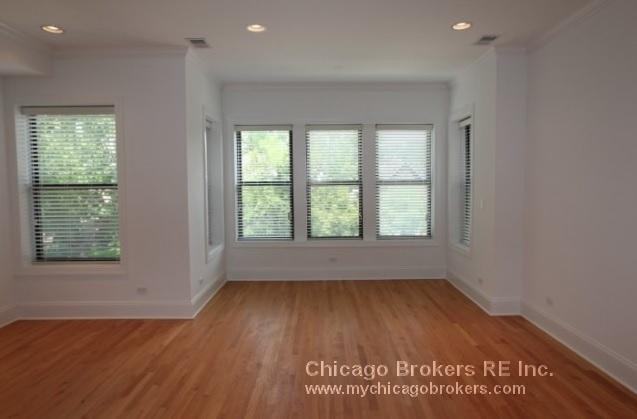 904 Reba Pl - Photo 2 of 6