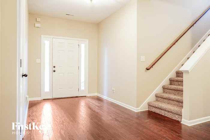 133 Hickory Hills Dr - Photo 2 of 15