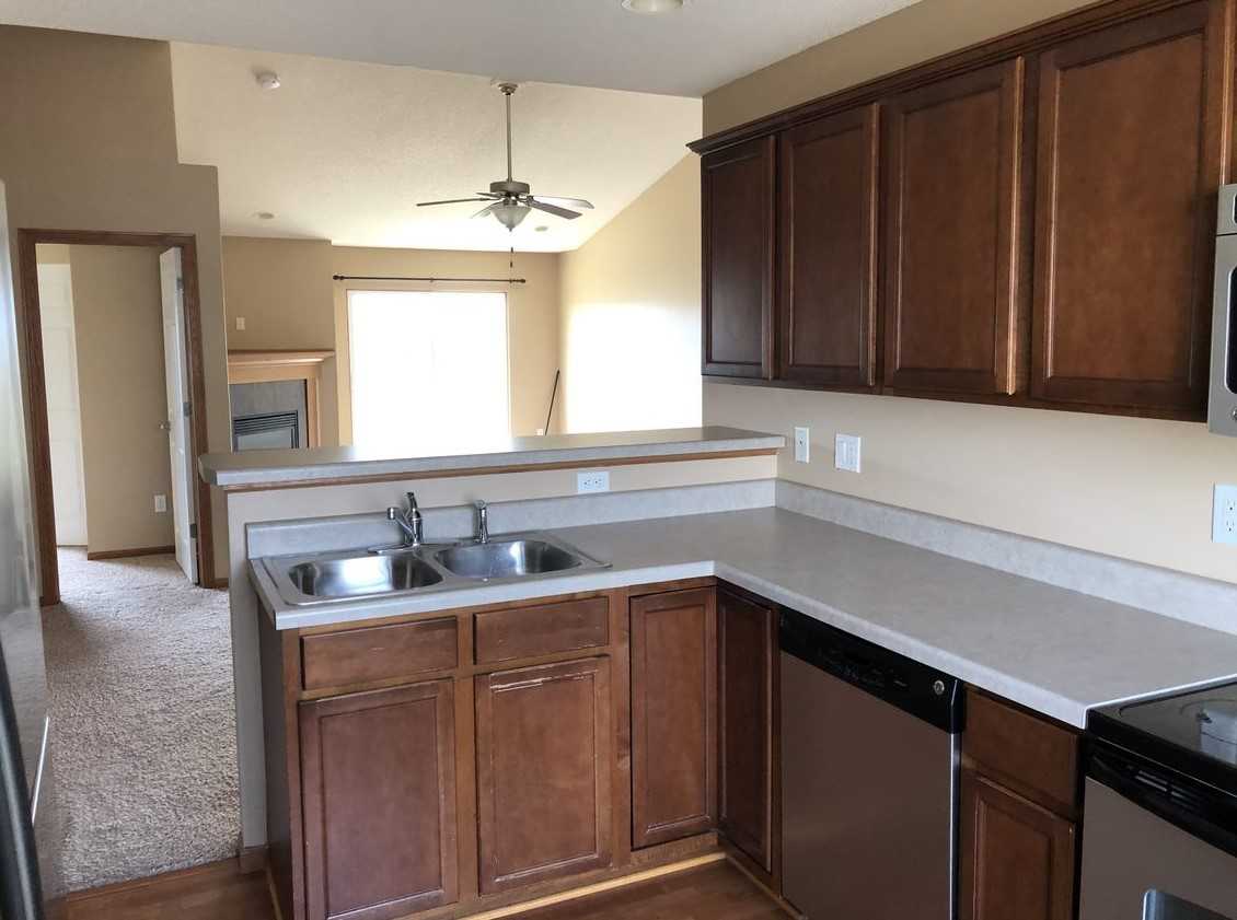 1805 Goose Lake Circle - Photo 3 of 12