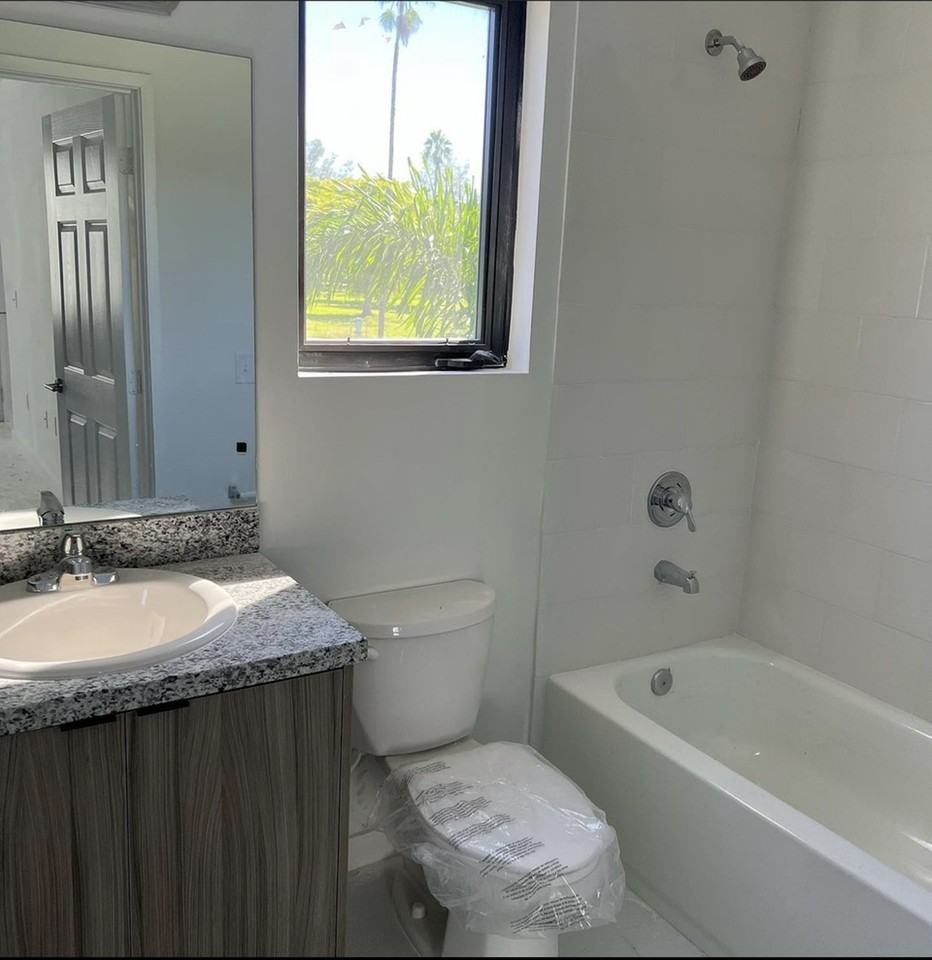 2290 Palm Avenue - Photo 2 of 4