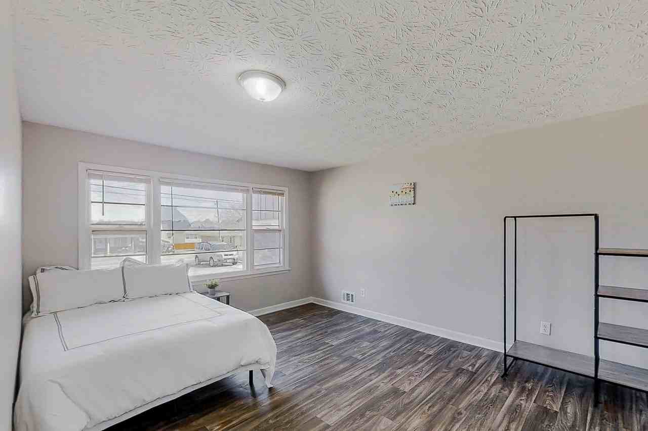 Taylor Rd - Photo 7 of 9