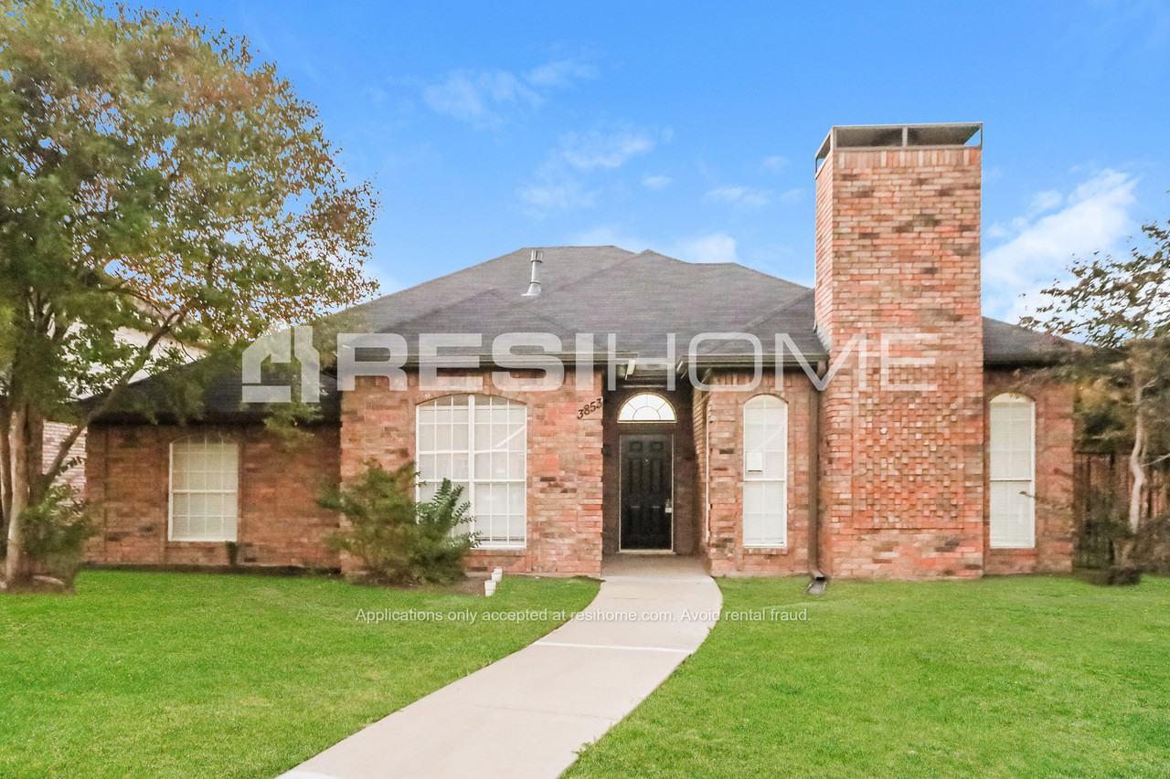 3853 Alto Ave
