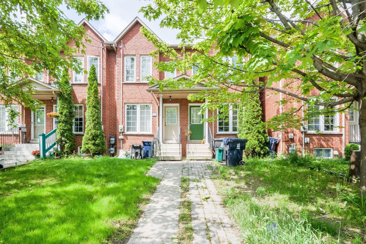 26 Osler Street - Photo 2 of 17