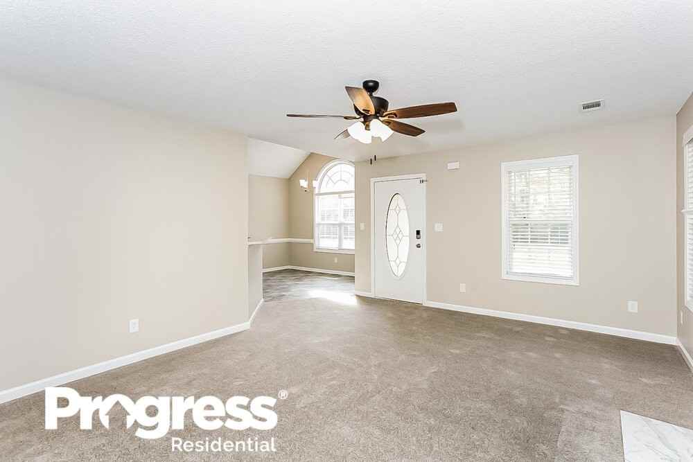 517 Wylderose Ln - Photo 3 of 16