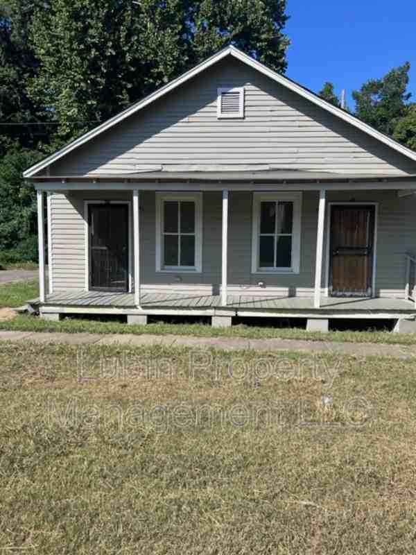 330 Lema Pl - Photo 2 of 9