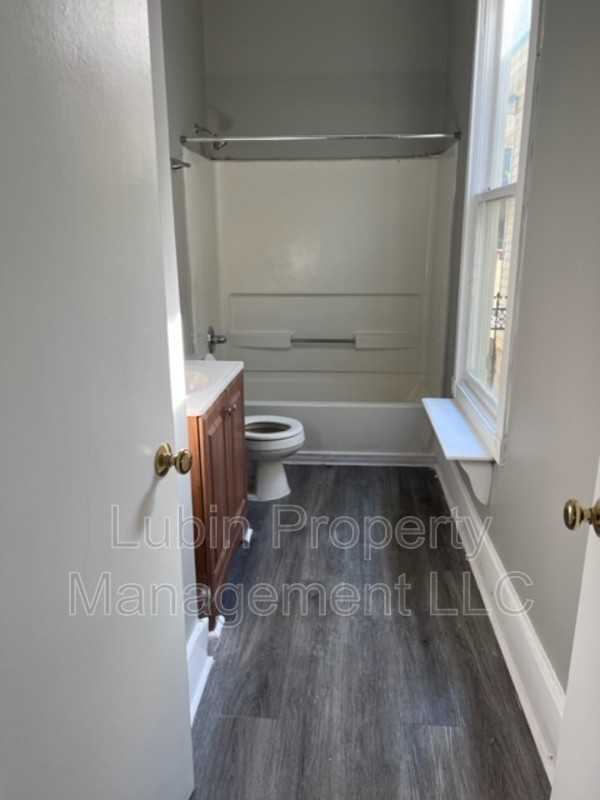 330 Lema Pl - Photo 4 of 9