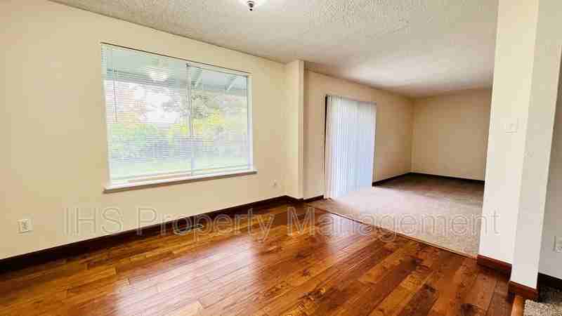 1613 S Palouse Pl - Photo 3 of 24