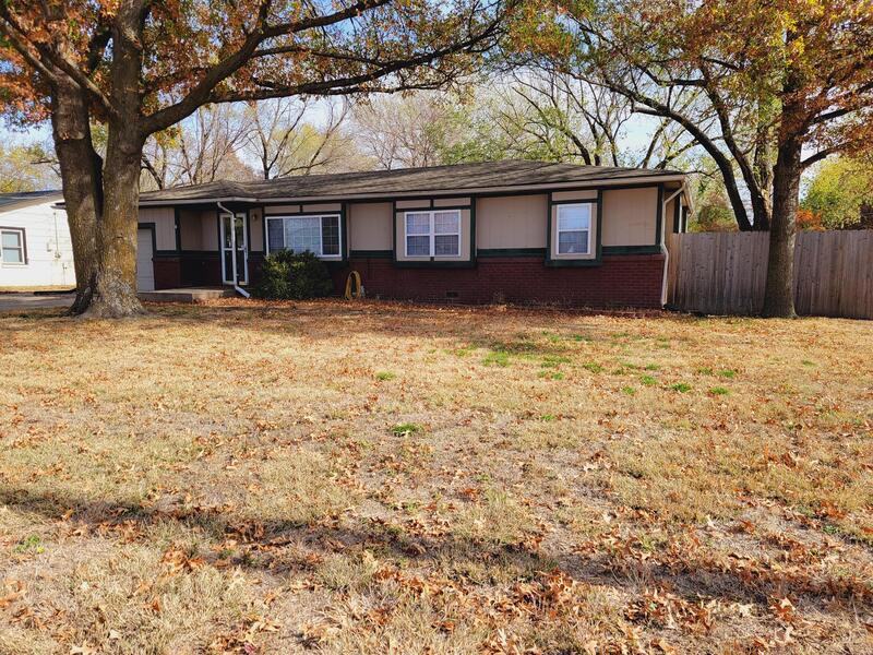 1744 S Lark Ln - Photo 2 of 25