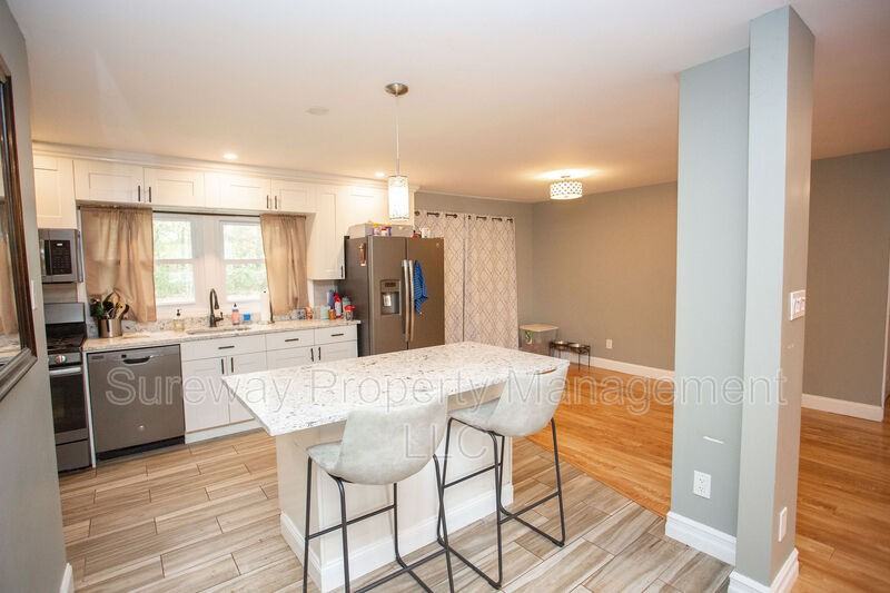 31 Edge Ln - Photo 6 of 36