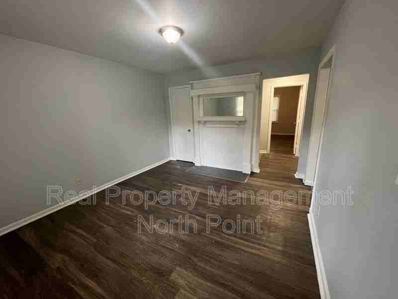 466 Birney St Ne #466 - Photo 2 of 15