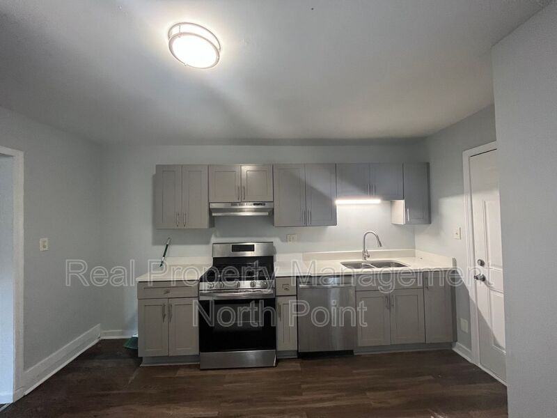 466 Birney St Ne #466 - Photo 5 of 15