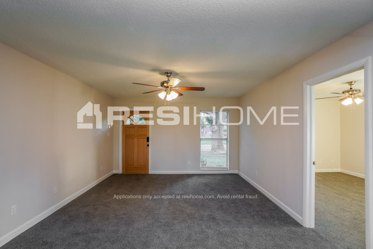 8639 Fish Lake Rd - Photo 3 of 23