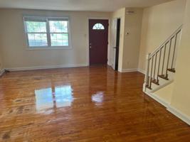 featured image of 428 Vernon St #1