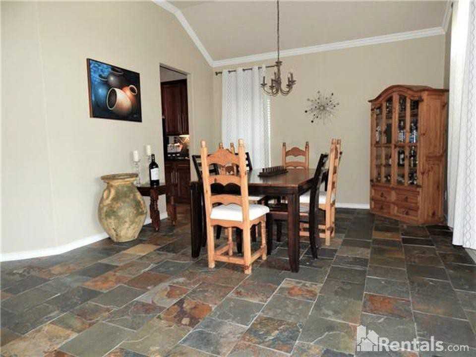 120 Emory Fields Dr - Photo 3 of 10