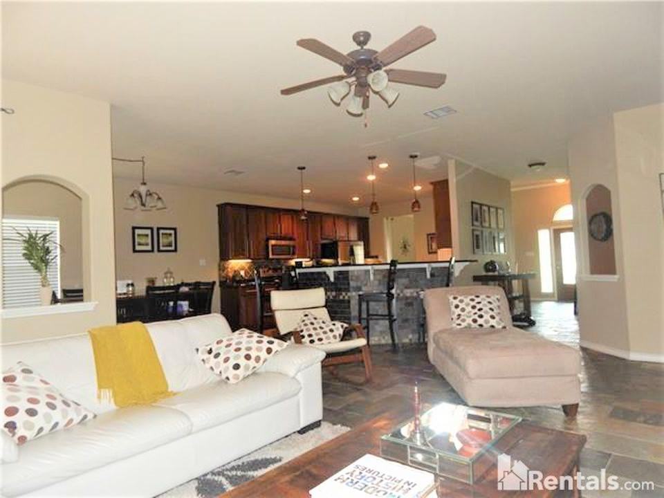 120 Emory Fields Dr - Photo 4 of 10