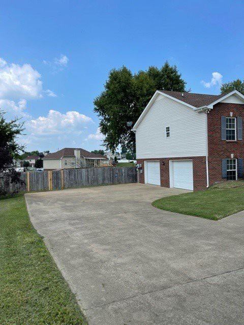 2571 Emerald Ct - Photo 2 of 18