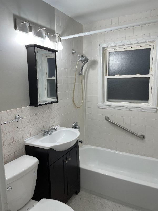 320 Callan Ave #2N - Photo 6 of 13