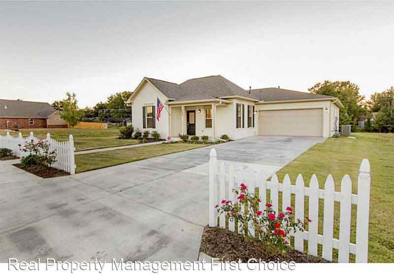 8808 S 36th Ter - Photo 2 of 7