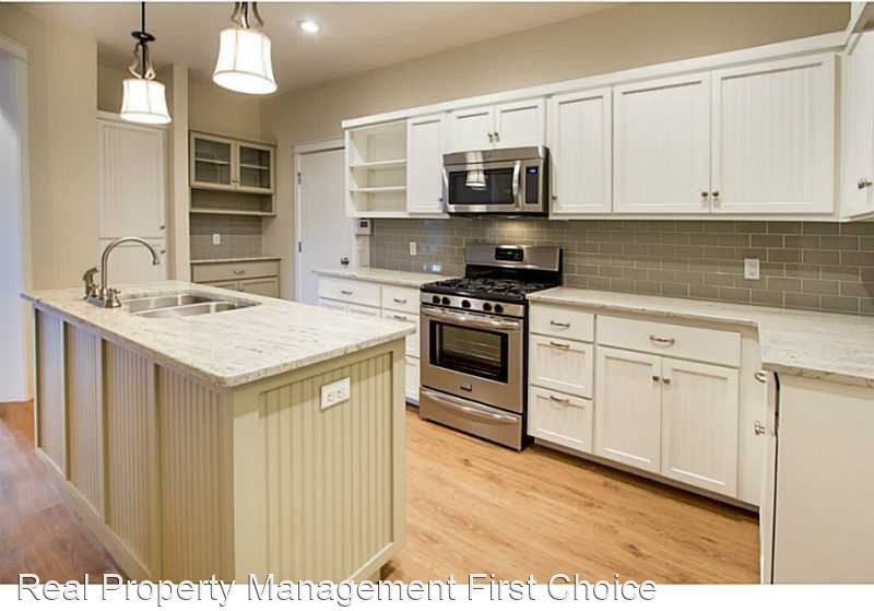 8808 S 36th Ter - Photo 3 of 7
