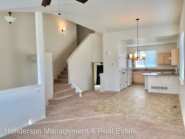 1511 Woodcock St - Photo 3 of 21