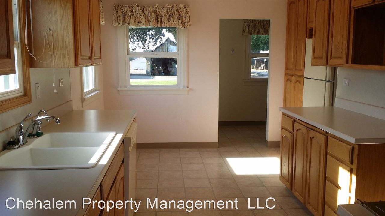 11210 Donald Rd Ne - Photo 3 of 24