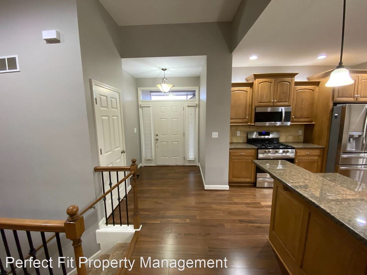 6204 Crystal Ln - Photo 2 of 28