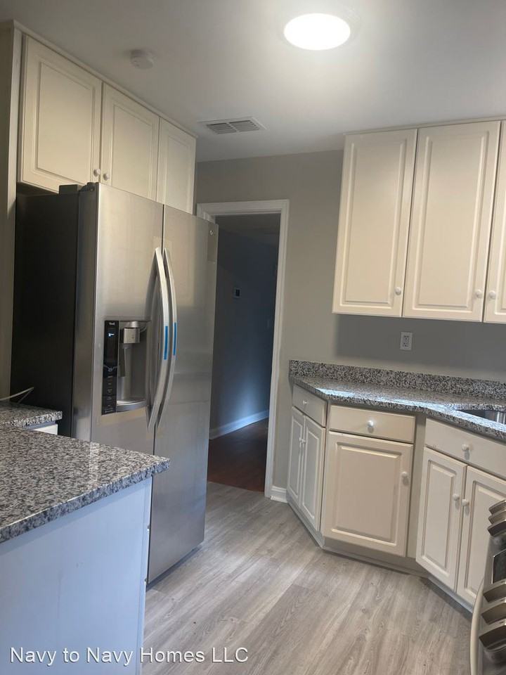 1830 Holly Oaks Lake Rd W - Photo 3 of 6