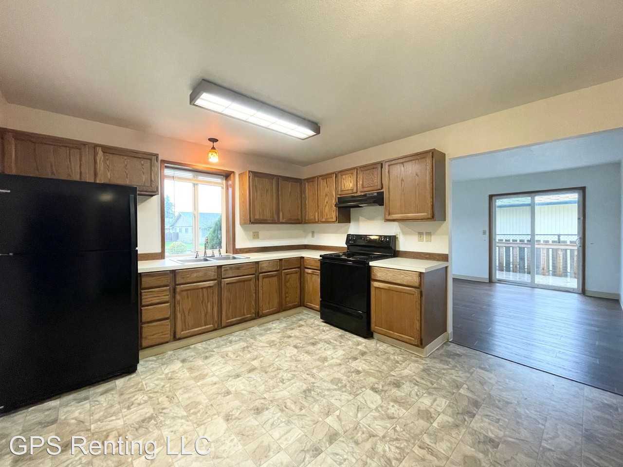 2207 Chestnut Street - Photo 2 of 16