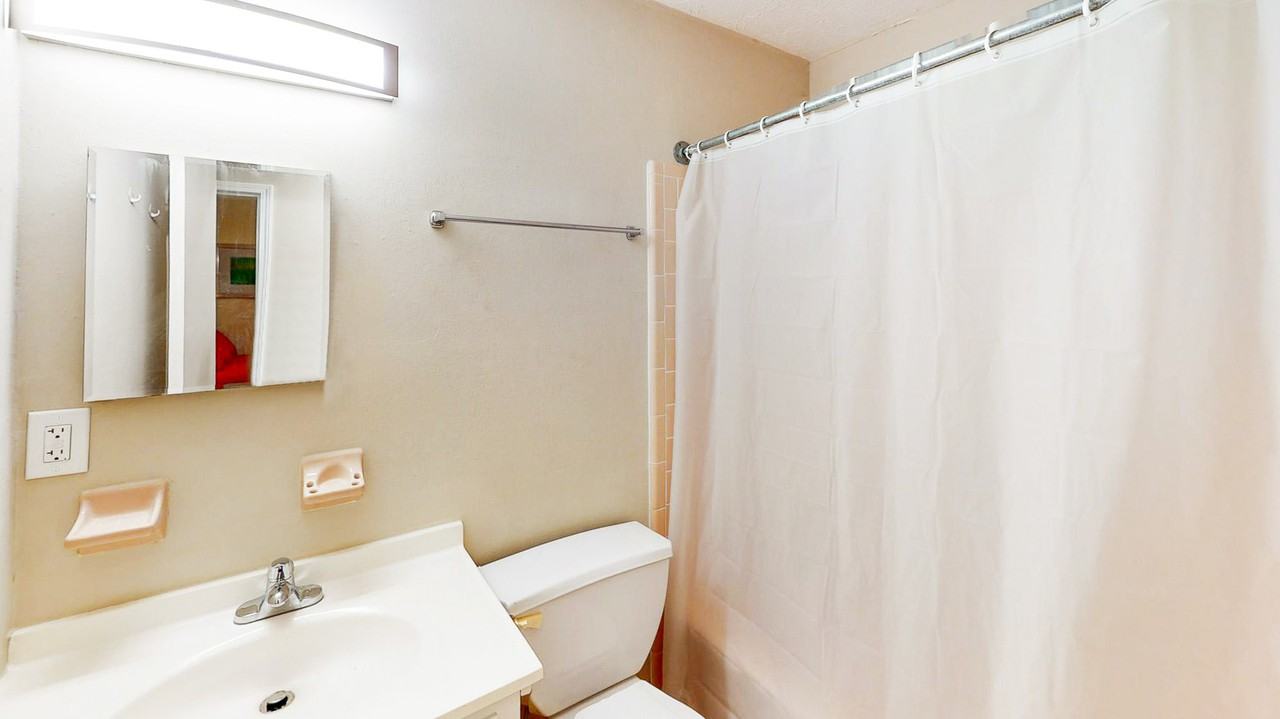 Apache Cir - Photo 7 of 13