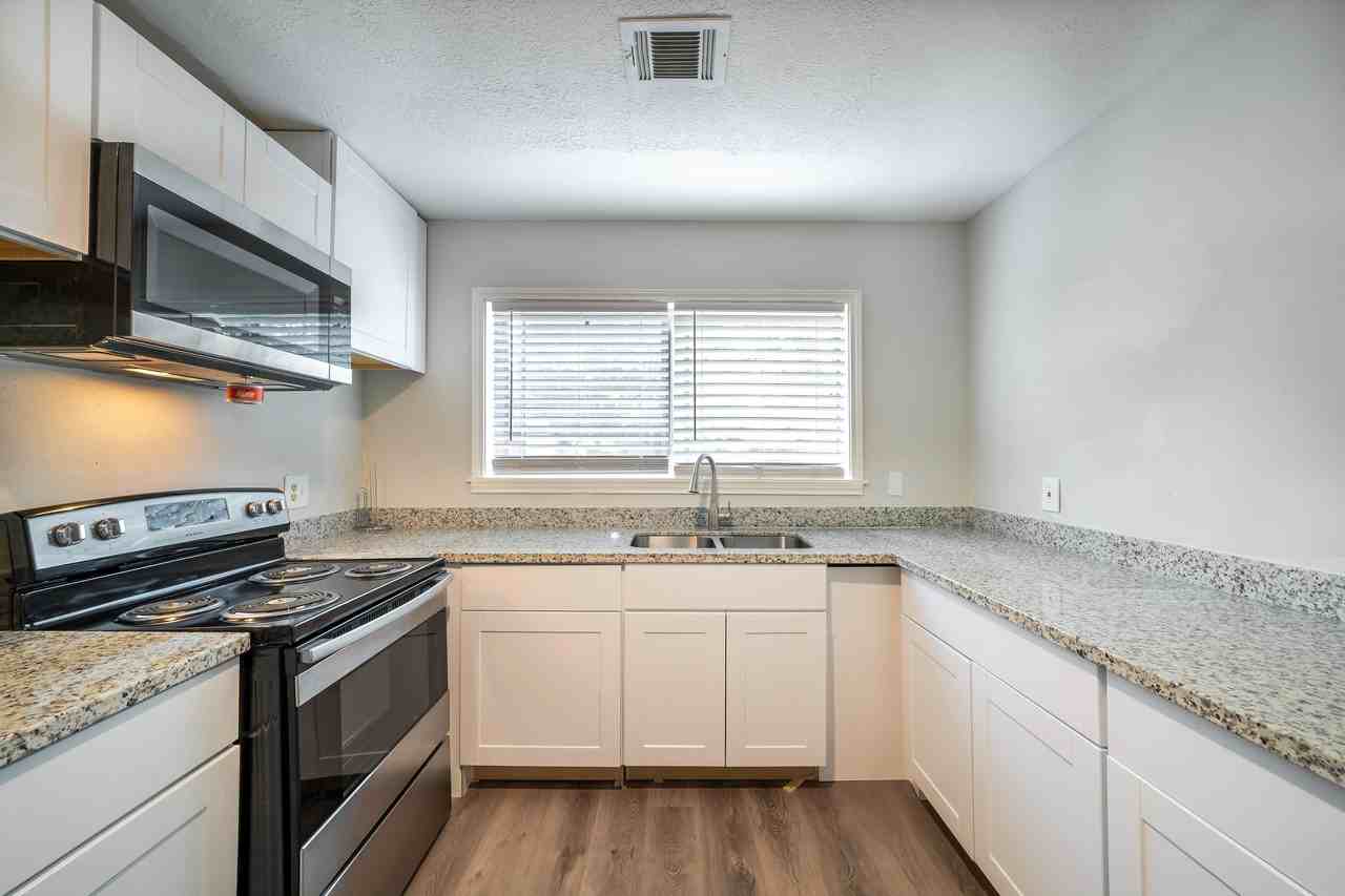 Coolgreen St - Photo 3 of 17