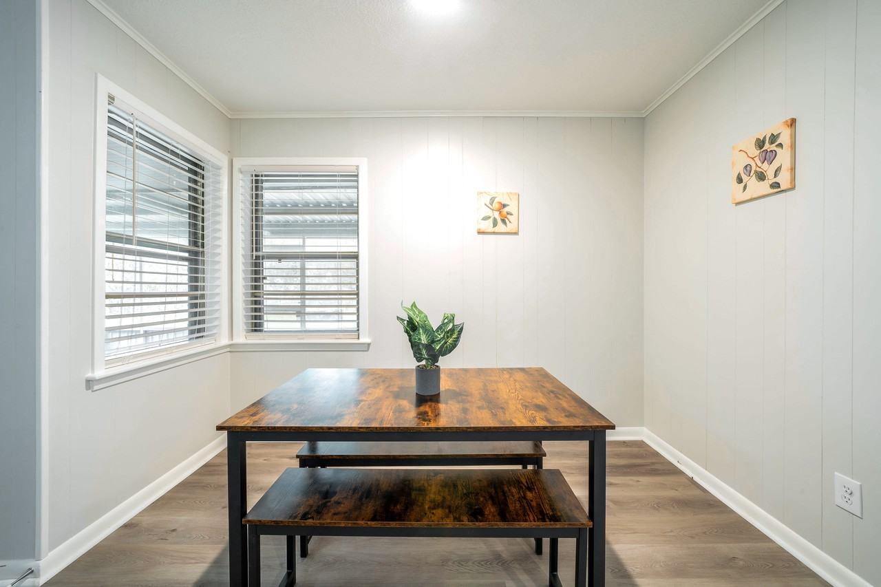 Coolgreen St - Photo 7 of 17