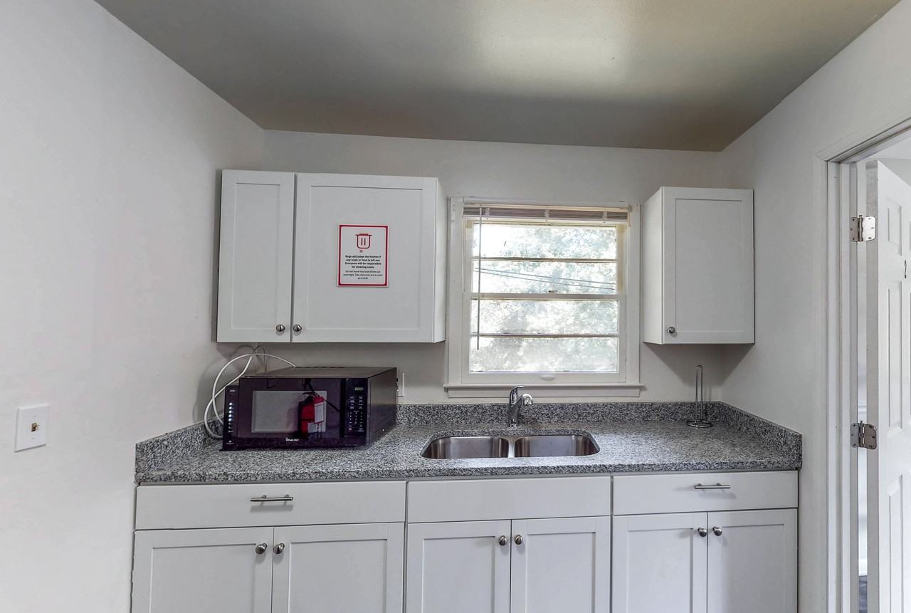 Kittrell Dr Sw - Photo 4 of 9