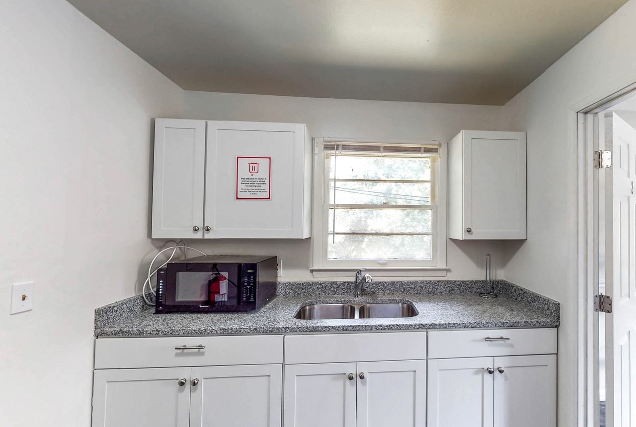 Kittrell Dr Sw - Photo 6 of 9