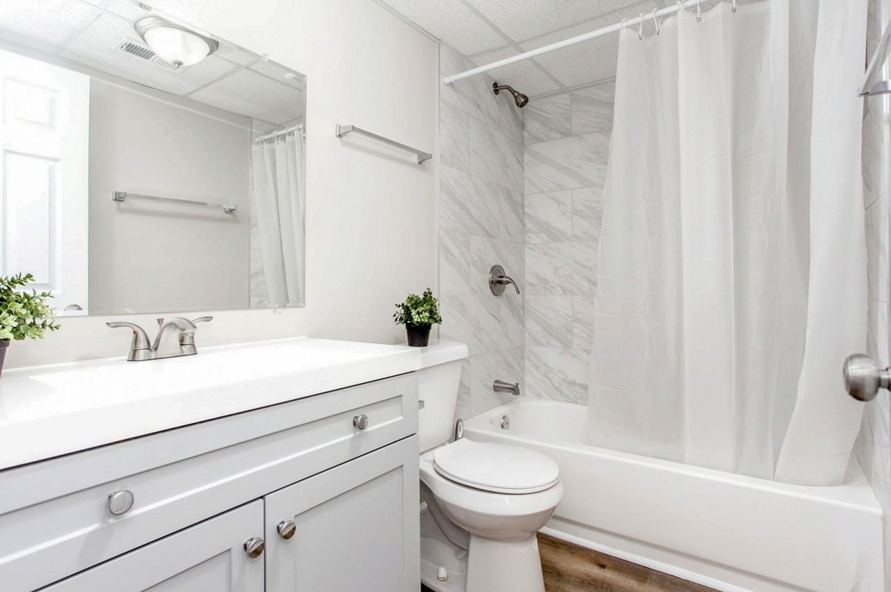 Ramblewood Ct - Photo 3 of 11