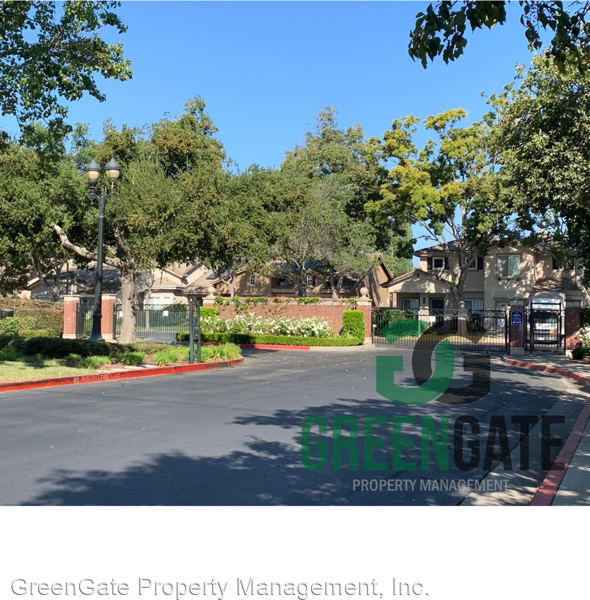 3852 Windy Cove Cir - Photo 2 of 33